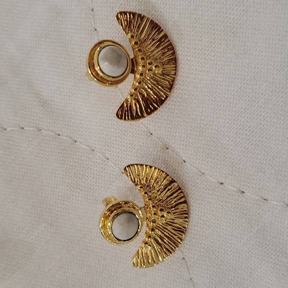 Phoenix Tribe Gold and White Howlite Earrings - Picture 2 of 3